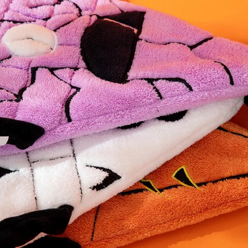 Halloween hand towels (8).jpg