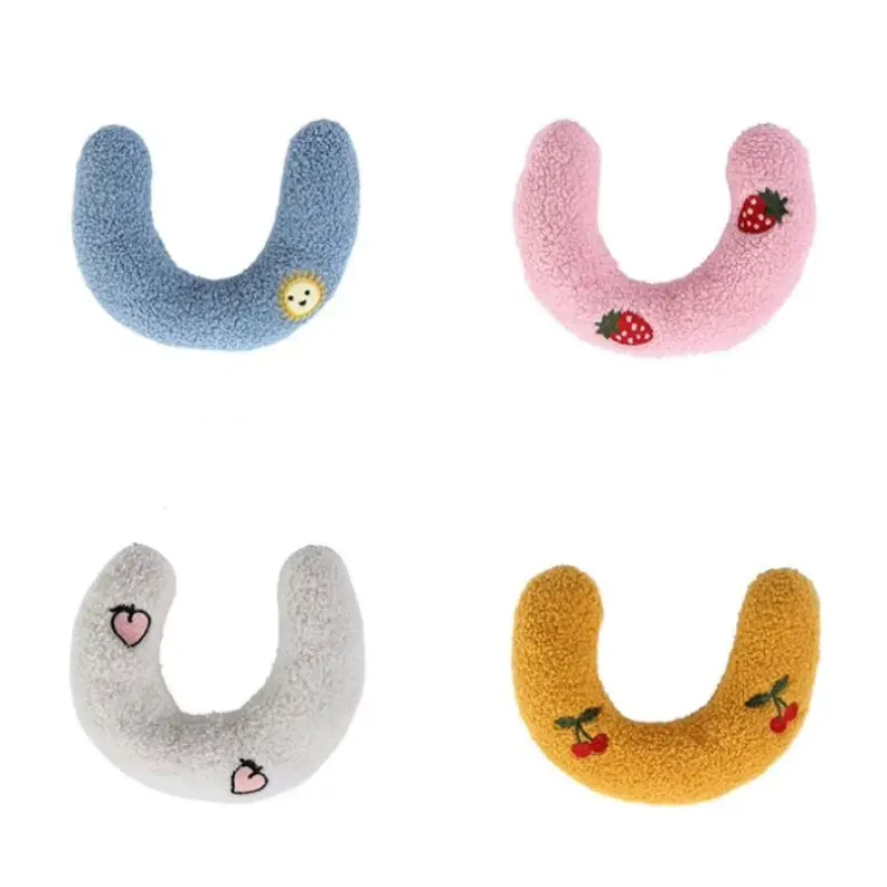 U-shaped pet pillow
